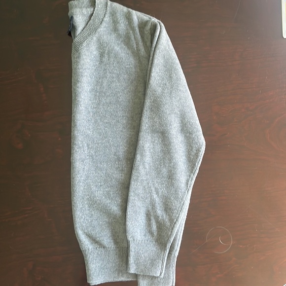 Gap kids grey v-neck sweater - Picture 4 of 5